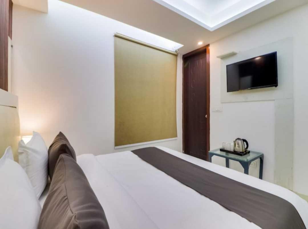 Hotel O Galaxy Stay New Delhi Exterior foto