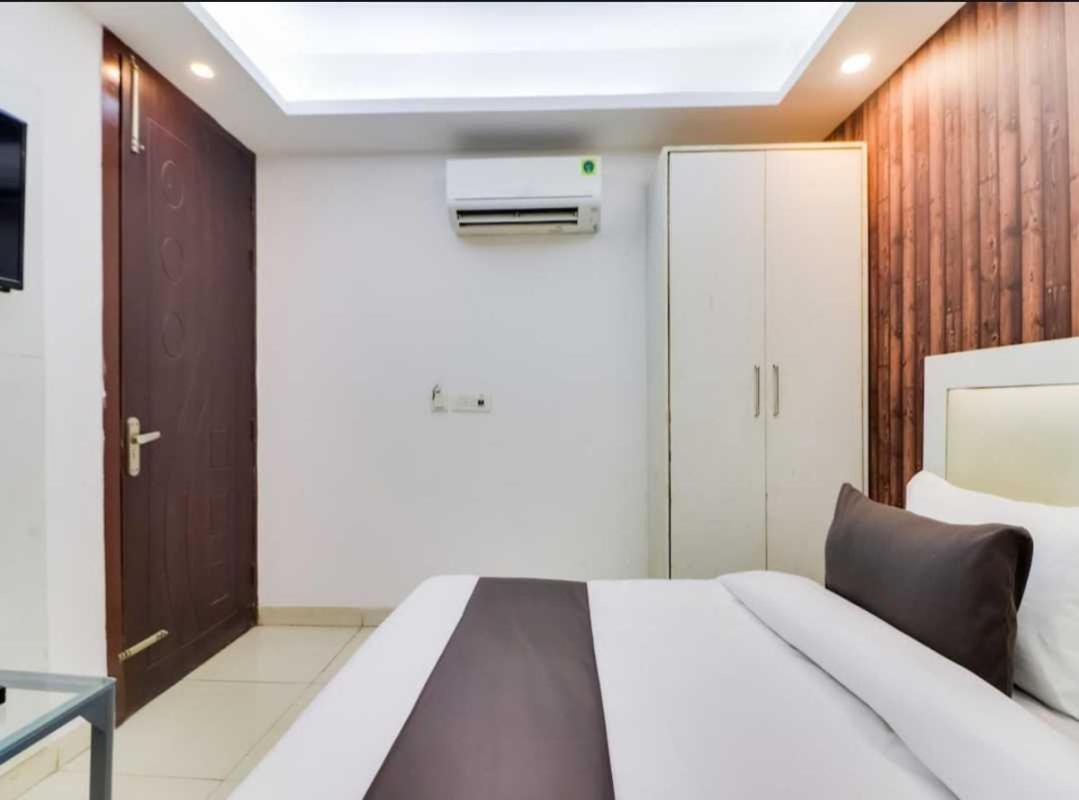 Hotel O Galaxy Stay New Delhi Exterior foto