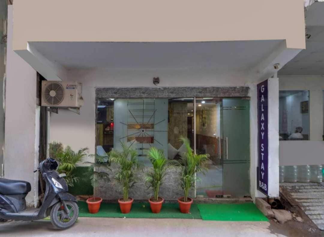 Hotel O Galaxy Stay New Delhi Exterior foto